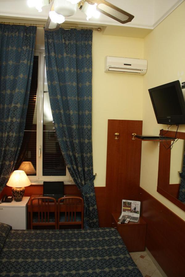 Yiennese Two Bed & Breakfast Rome Bagian luar foto