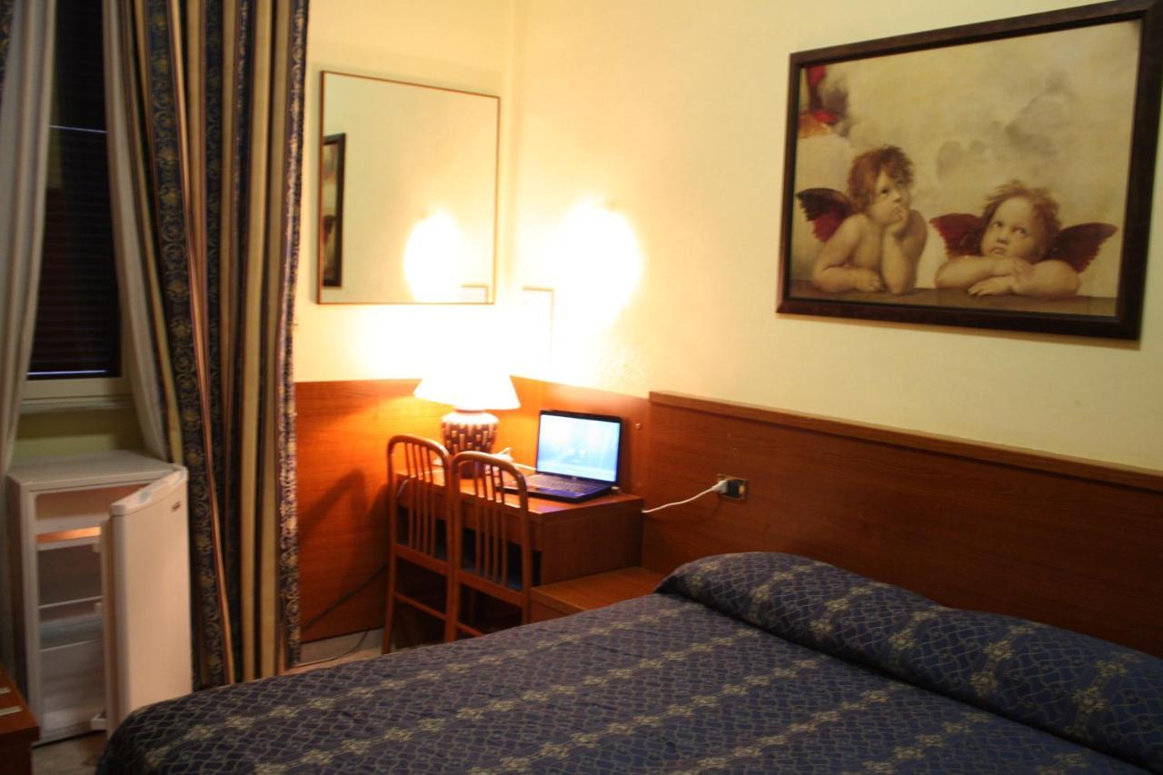 Yiennese Two Bed & Breakfast Rome Bagian luar foto